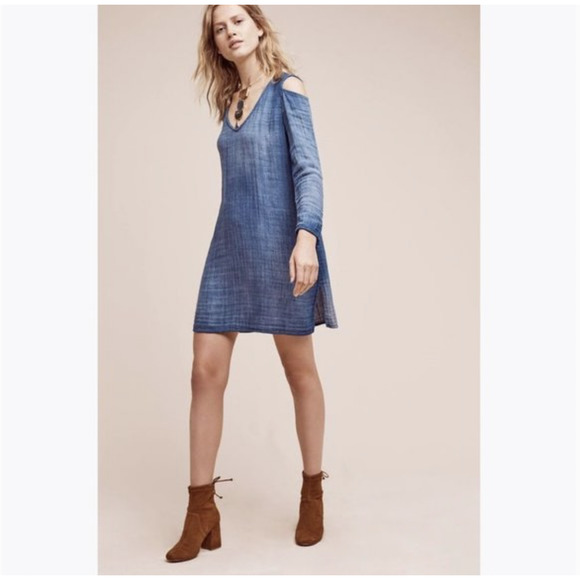 cloth & stone Dresses & Skirts - Anthro Cloth & Stone Blue Chambray Cold Shoulder Long Sleeve Dress Size XS